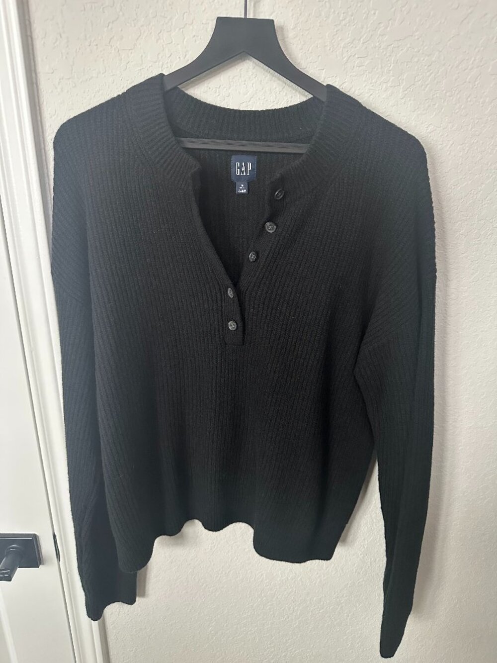 Nearly Brand New Black GAP Medium Tall Sweater